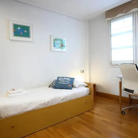 Berlin By Smiling Apartment Hondarribia